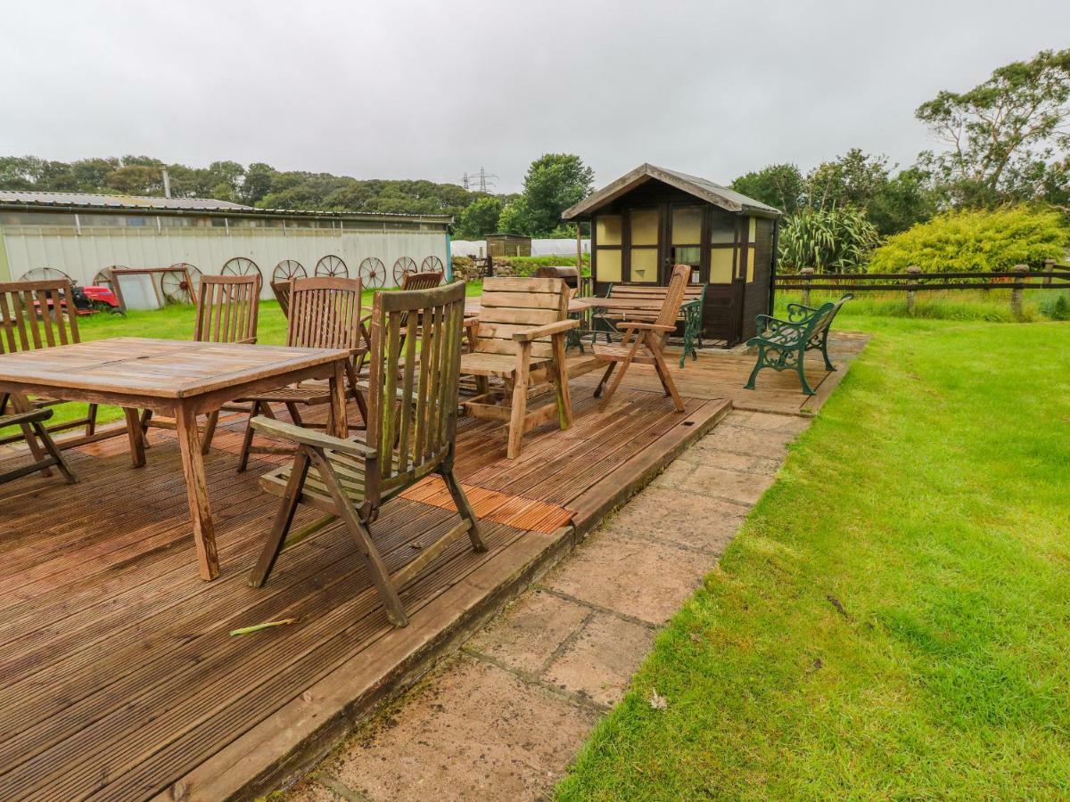 Shepherds Hut - The Crook * Milford Haven